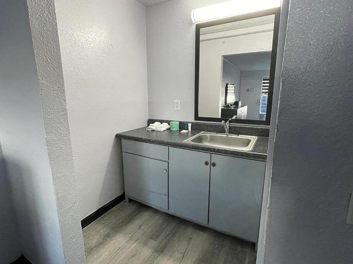 Budgetel Chattanooga Hotel 2*